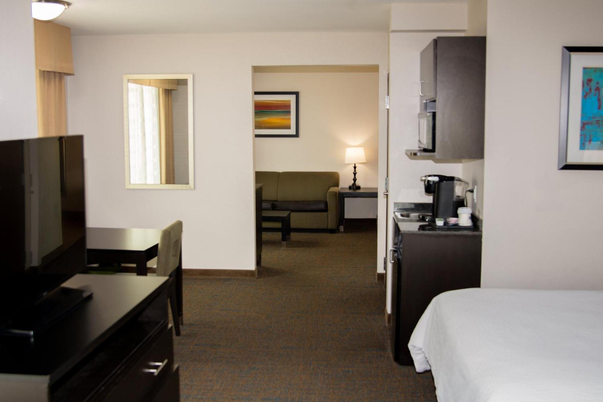 Holiday Inn Express & Suites Bakersfield Airport, An Ihg Hotel Zewnętrze zdjęcie
